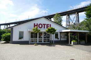 Hotels in Osterrönfeld